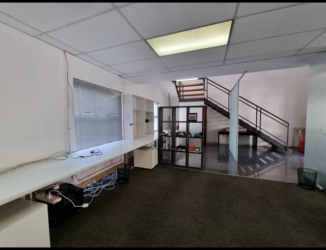131M² OFFICE FOR SALE IN RIVONIA